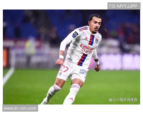 乌龙事件！图拉姆意外磕球阿塞拜疆门将失误助法国3-1领先